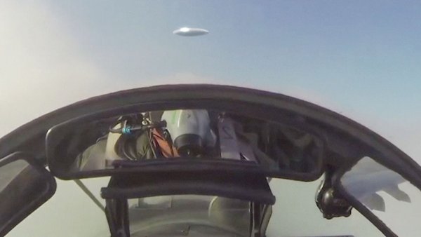 Российские пилоты встретили НЛО над Чёрным морем