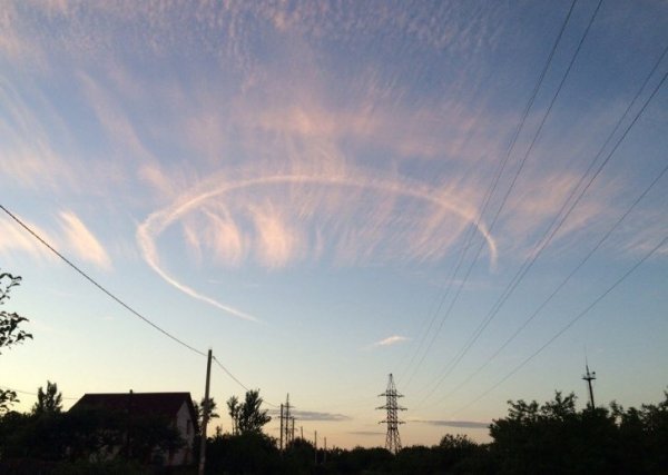 Жители Курска испугались таинственного нимба в небе