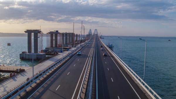 Крымский мост Аксёнов назвал новой визитной карточкой полуострова