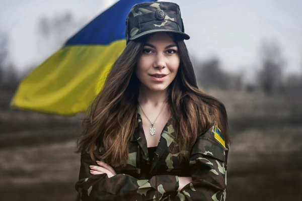 Сеть всколыхнул откровенный танец пограничниц Украины