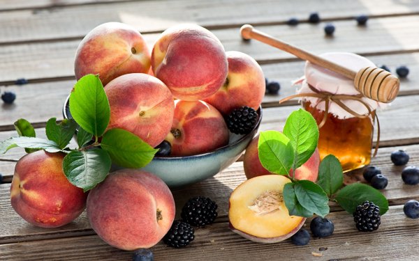 Россельхознадзор ввел ограничения на поставку персиков из Сербии и Македонии